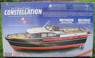 Lindberg Skill Level 3 1/20 Scale Rc Chris Craft Constellation Motorized Model